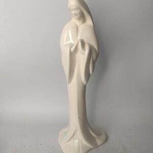 Royal Haeger vintage‎ praying Madonna